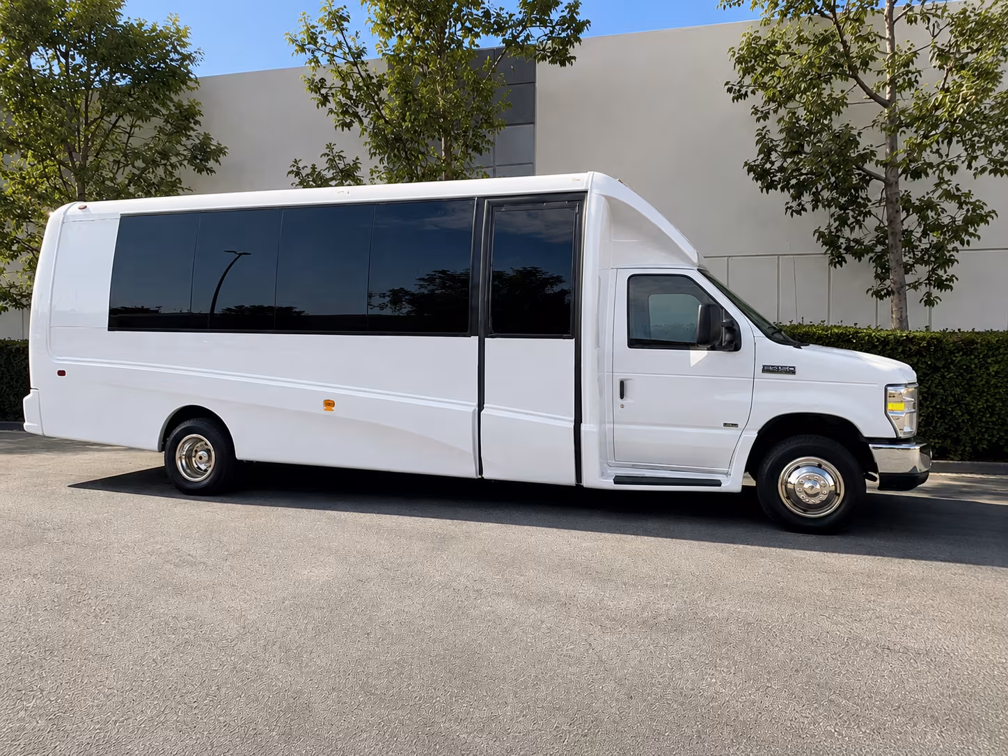 book group transportation for your next bachelor or bachelorette party 3