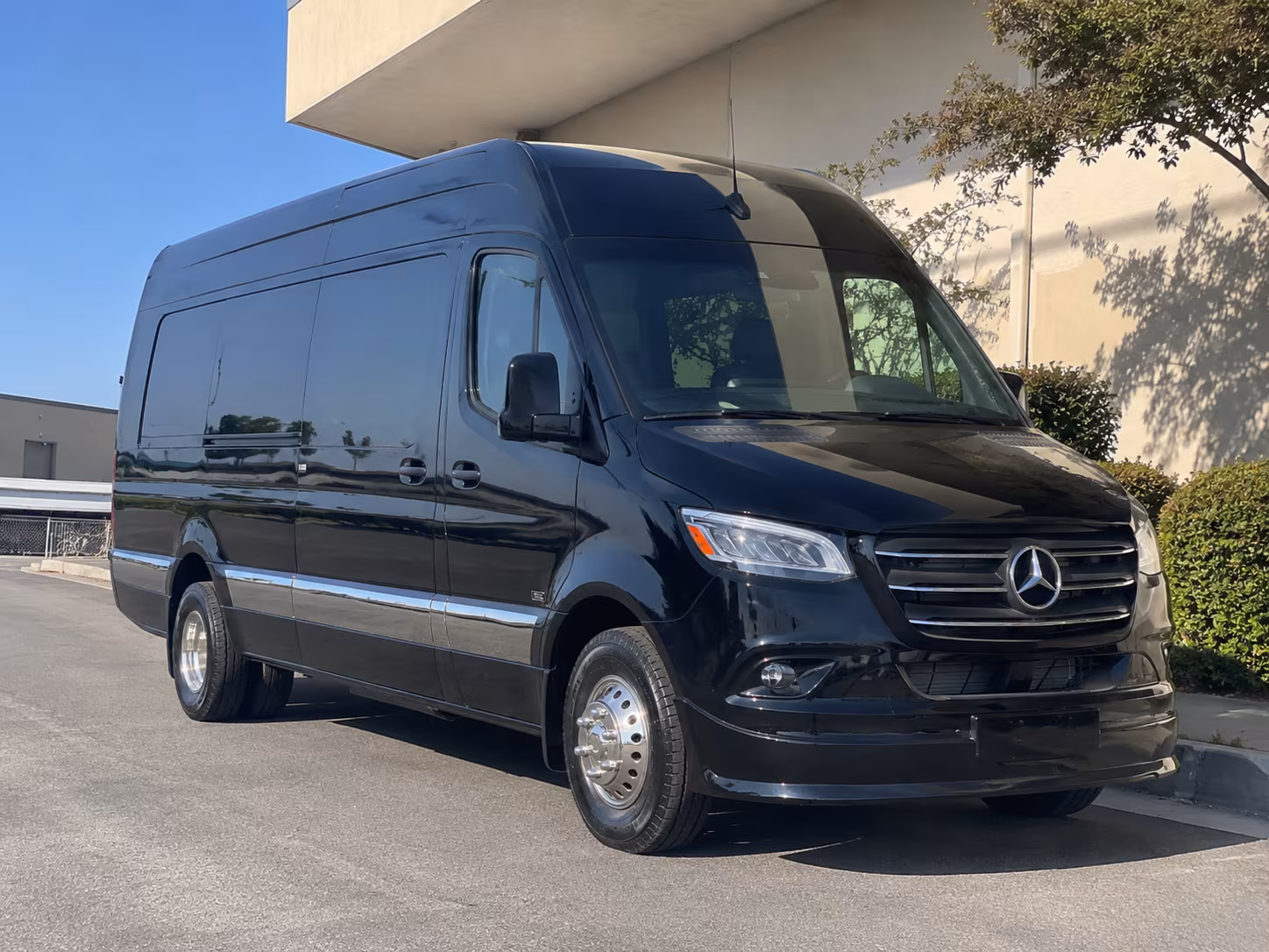 bus rental options for wyoming trips