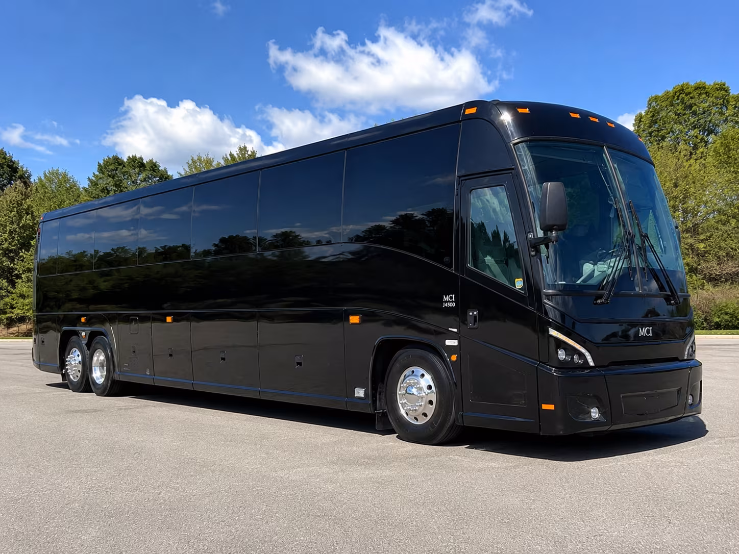 charter bus rentals to pine knob and other michigan amphitheaters