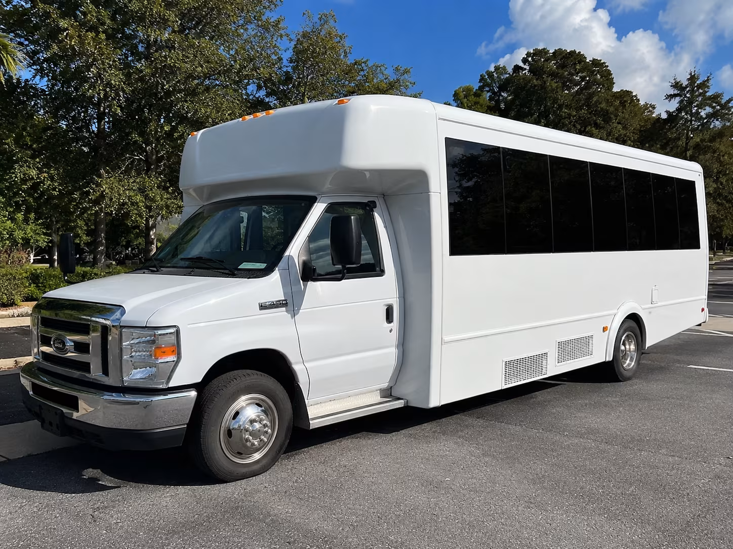 party buses for bachelorette bar crawls through grand rapids