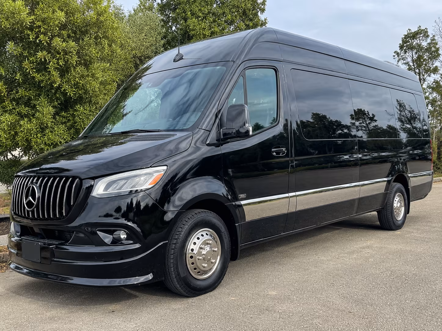 sprinter vans for small group wine tours through west michigan